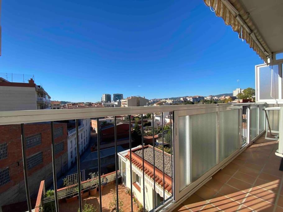 Big Family Parking And Noise Free * Terrassa