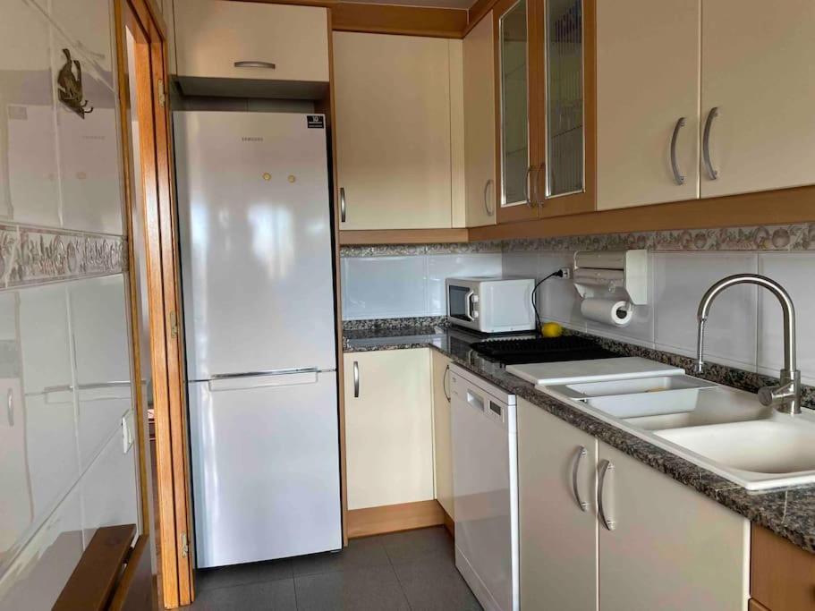 Big Family Parking And Noise Free Apartamento Terrassa