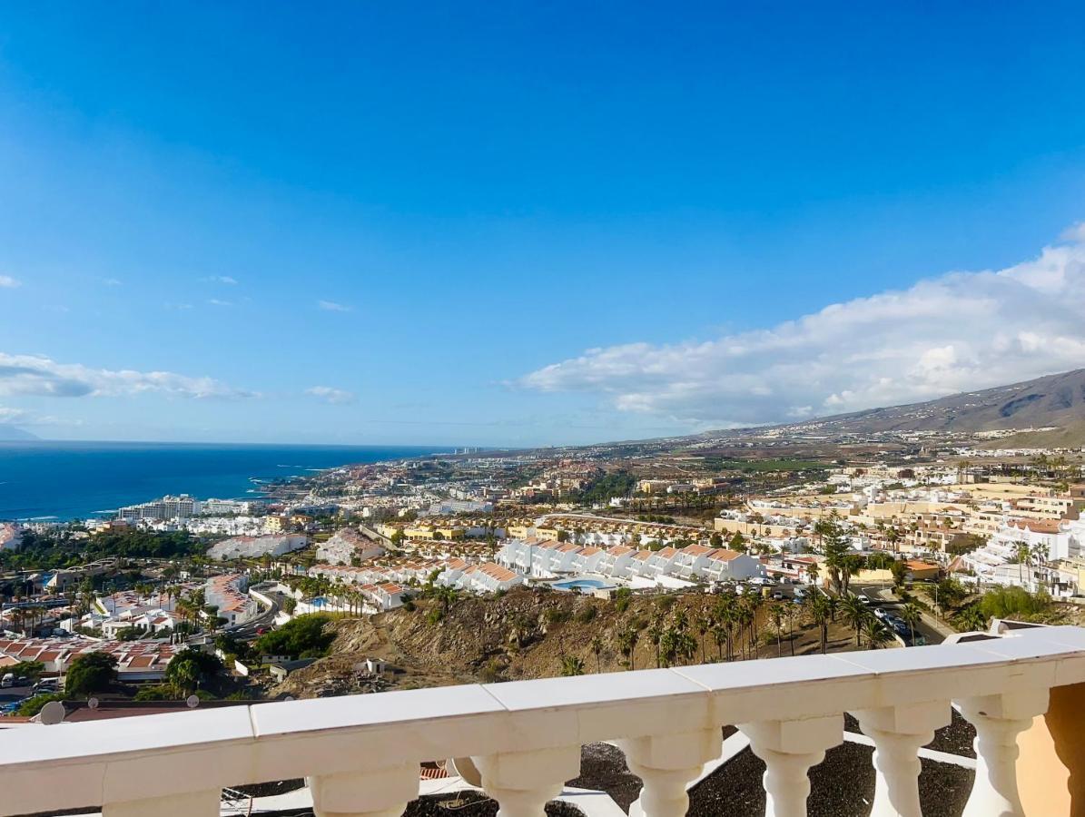 Ross Costa Adeje (Tenerife)