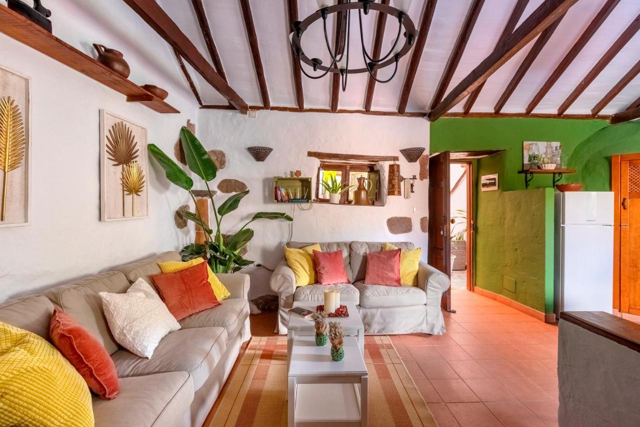 Casas De La Rueda - El Patio