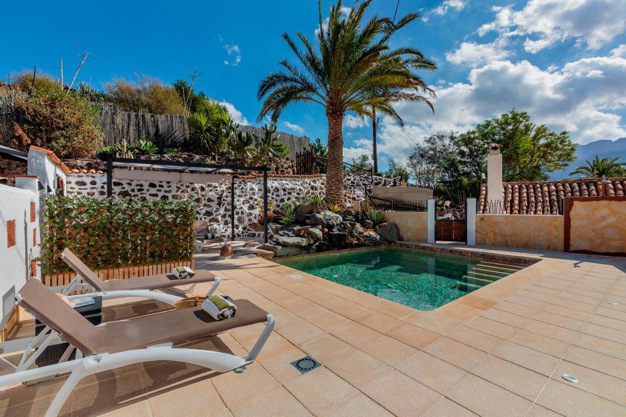 Casas De La Rueda - El Patio *