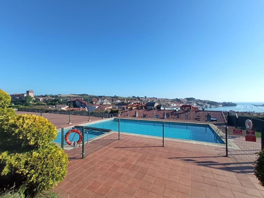 Terraza Y Piscina Con Vistas Espectaculares Al Mar Parking Cubierto Apartamento San Vicente De La Barquera