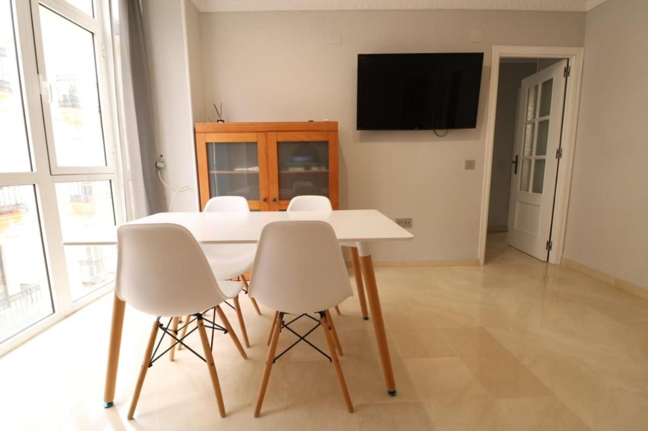 Apartment Piso En Pleno Centro De Huelva.