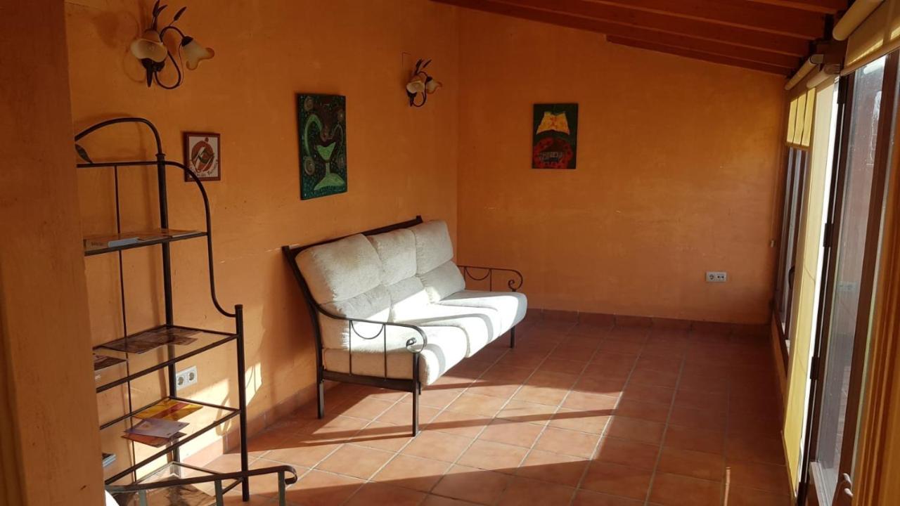 Pensión Los Quinones Fuentes Calientes