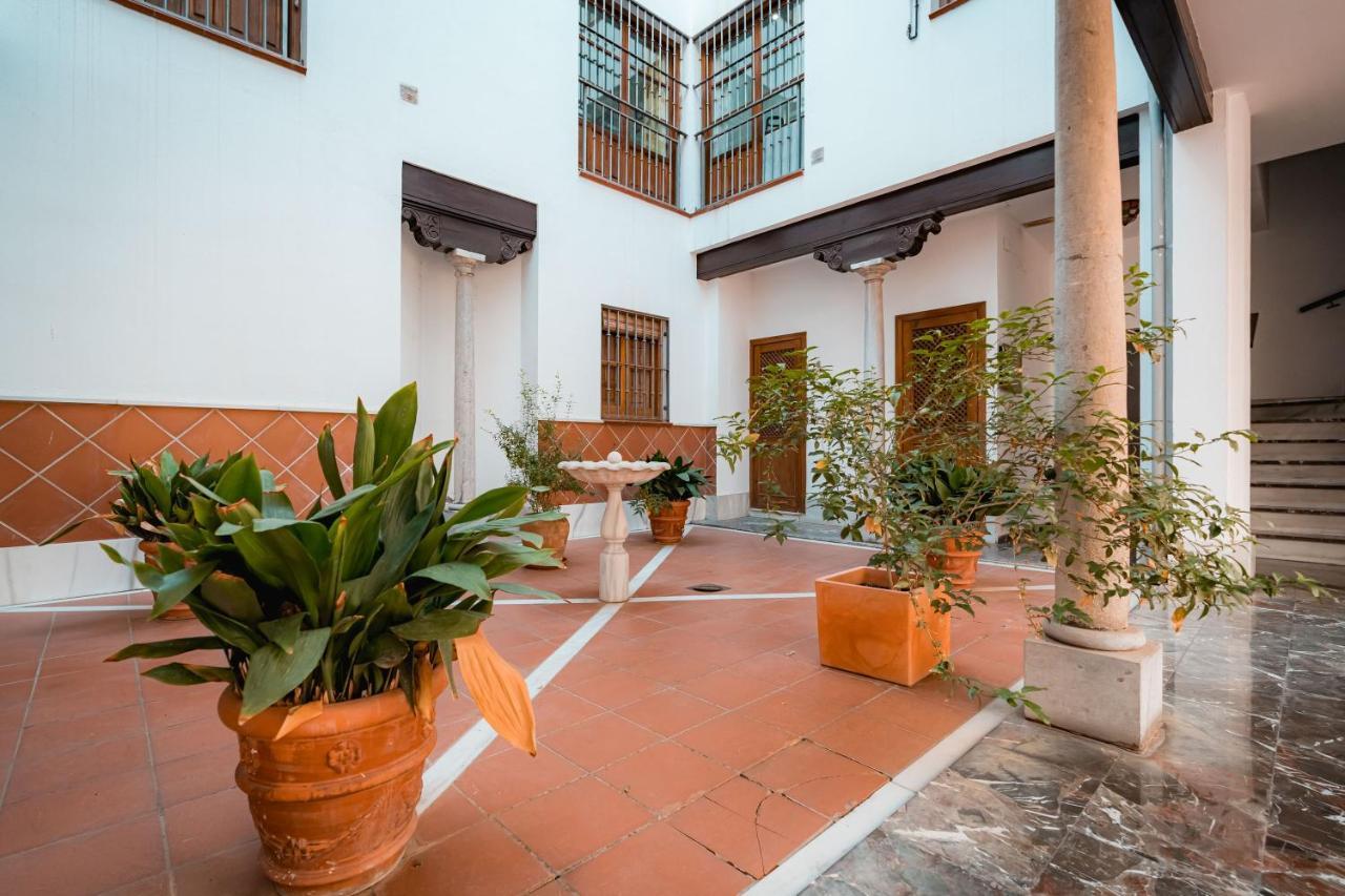 Apartment Qh Gran Via 01 *
