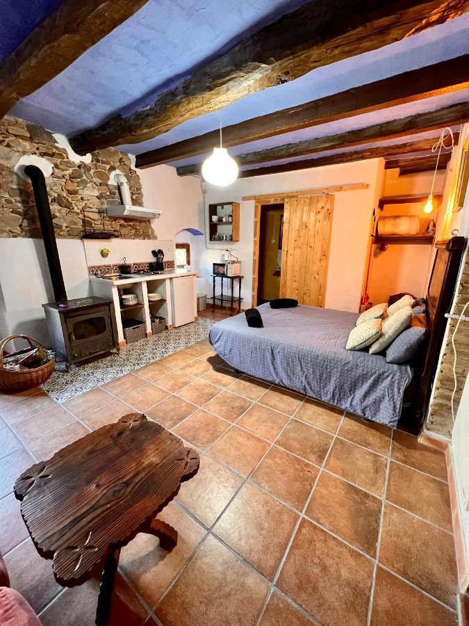 Estudio En Masia Mon * Anglés
