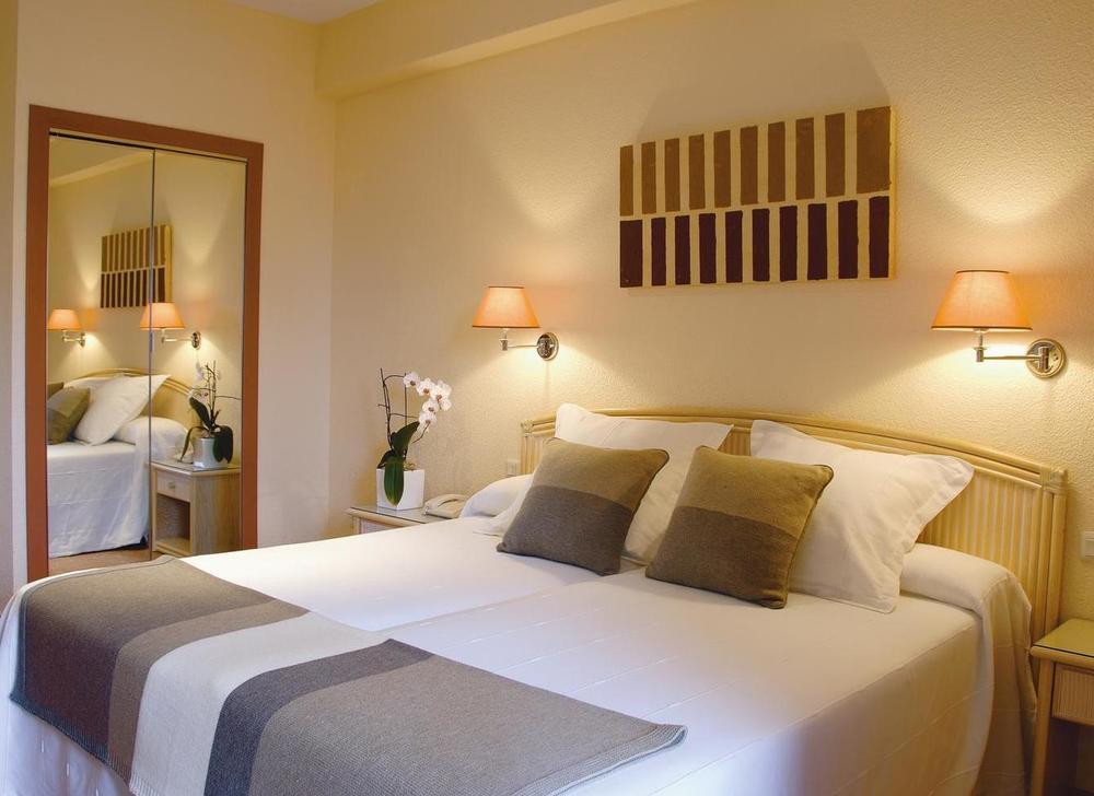 Hotel Robles