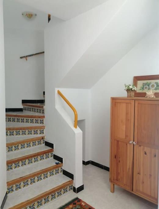 Apartamento En Nietos Con Piscina Comunitaria. *