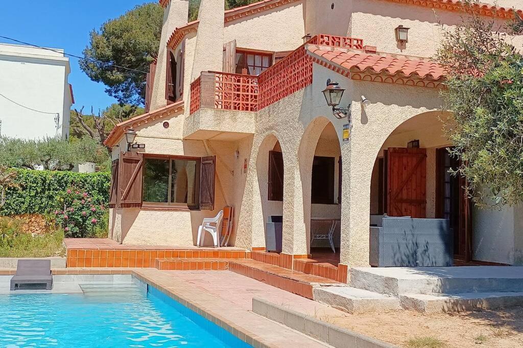 Holiday home Masia