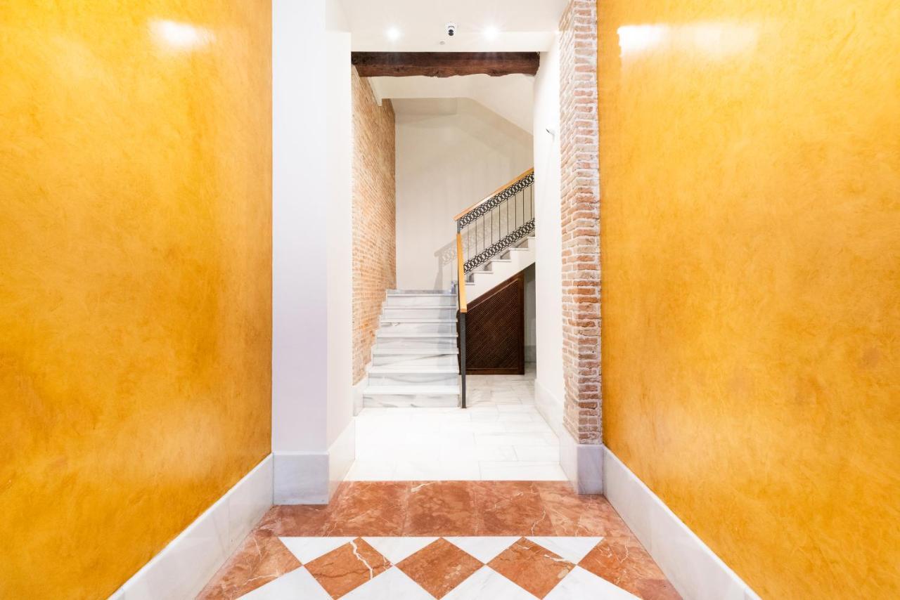 Piso Junto A Mercado De San Agustin Y Catedral En Apartamento Granada