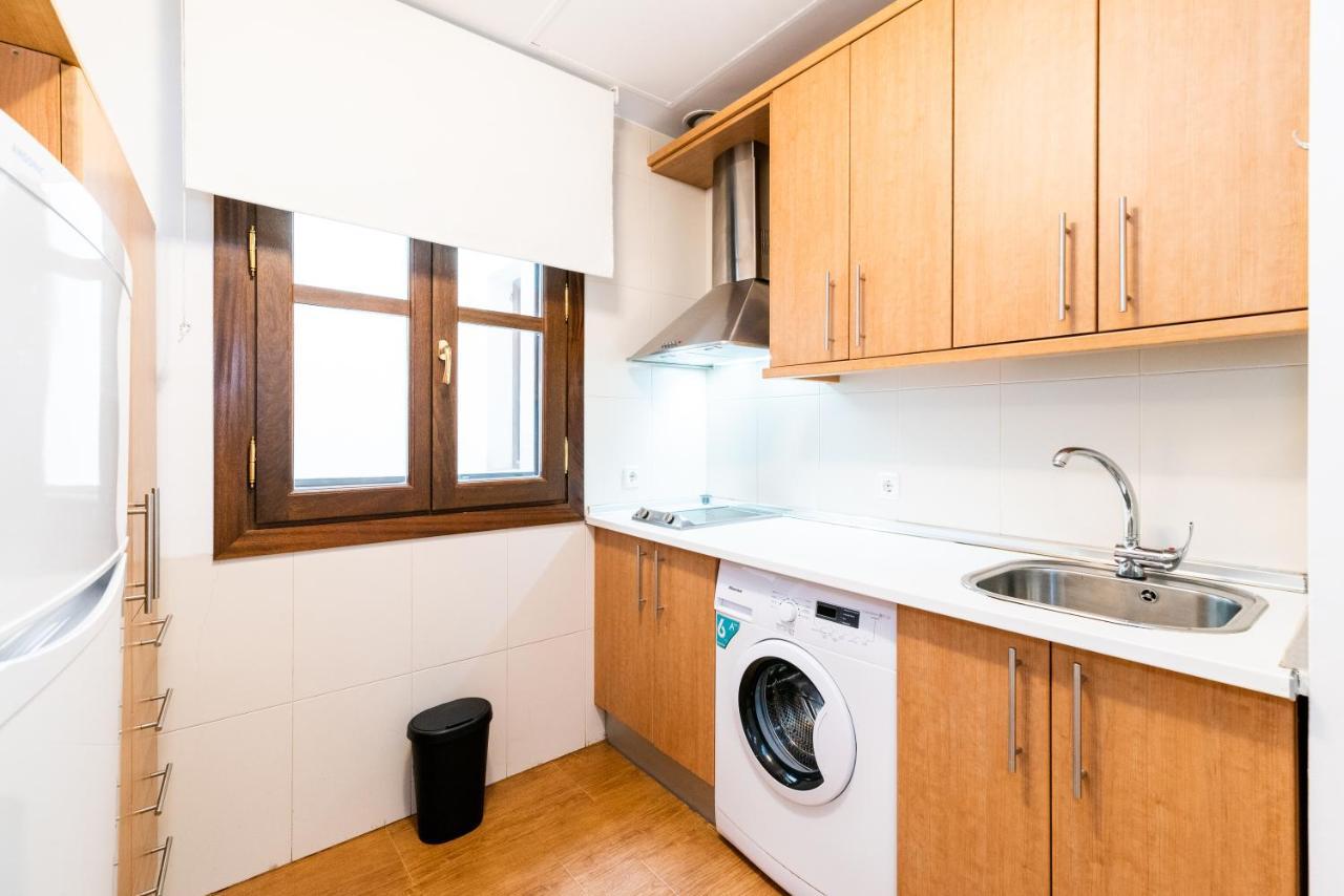 Piso Junto A Mercado De San Agustin Y Catedral En Apartamento *