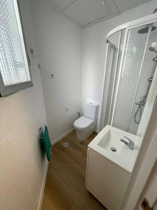 Juan Pantoja, 2 En Metro Alvarado Apartamento