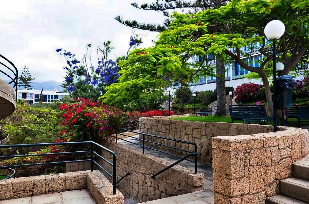 Apartamento Americas Best-suite -ampio Con Vista, Giardino E Piscina *