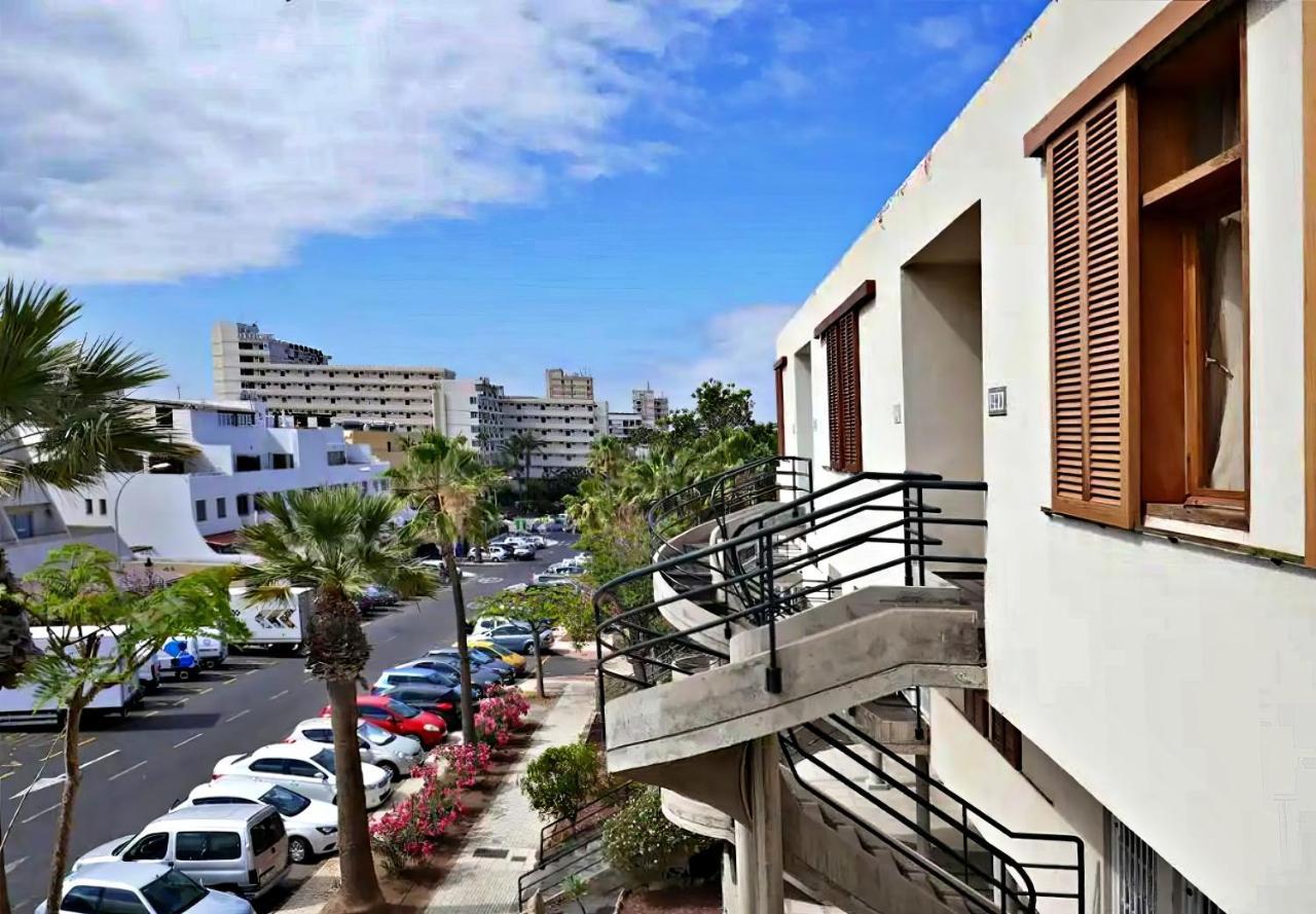Apartamento Americas Best-suite -ampio Con Vista, Giardino E Piscina