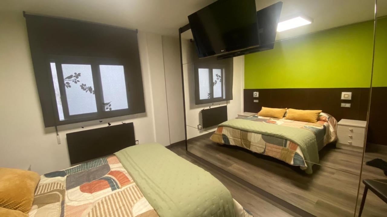 Completo Apartamento Para 2 En El Centro De * Gijon