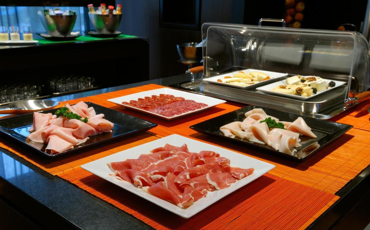 Vincci Frontaura Hotel 4*