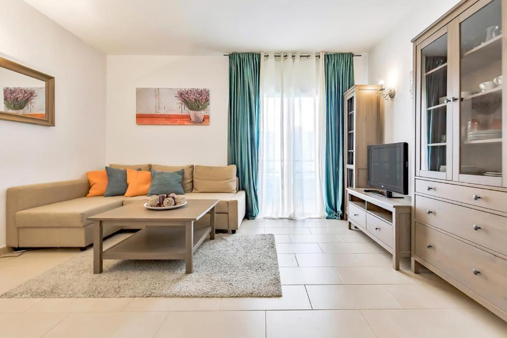 Sol With Amazing Seaview Apartment