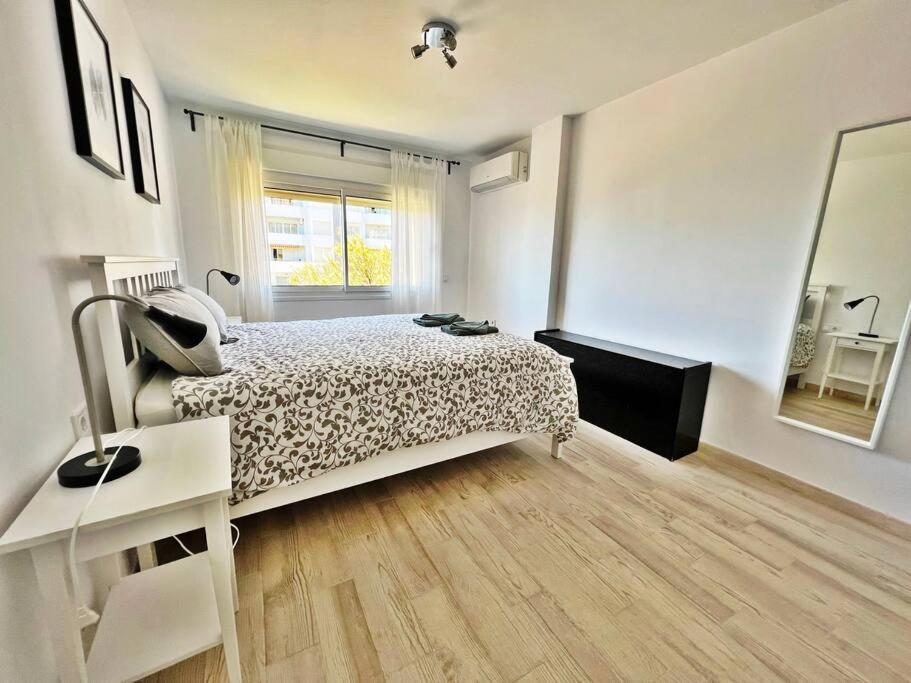 Primera Linea De Playa Nuevo Y Luminoso Apartamento *