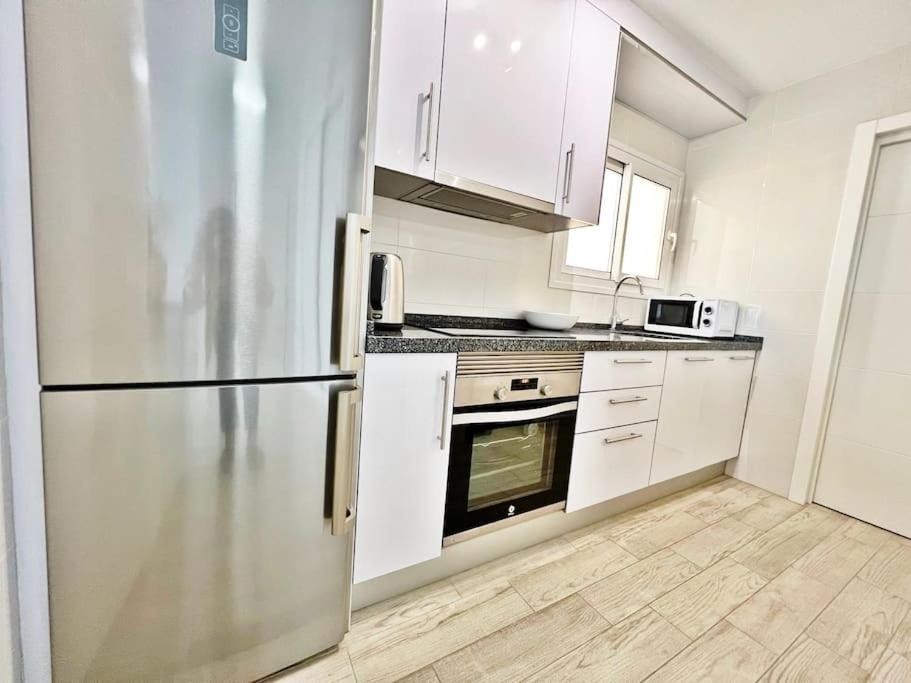 Apartamento Primera Linea De Playa Nuevo Y Luminoso