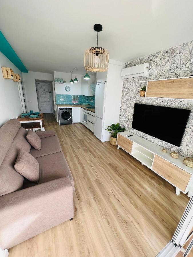 Nuevo Centrico En Primera Linea De Playa Con Vistas Al Mar, Piscina, Aire Acondicionado Y Wifi