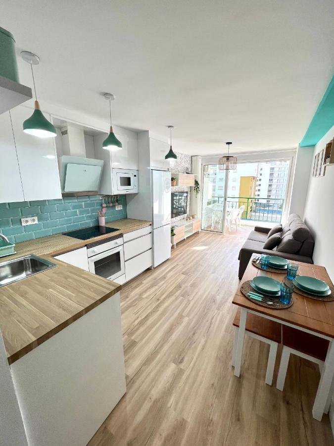 Nuevo Centrico En Primera Linea De Playa Con Vistas Al Mar, Piscina, Aire Acondicionado Y Wifi Apartamento *