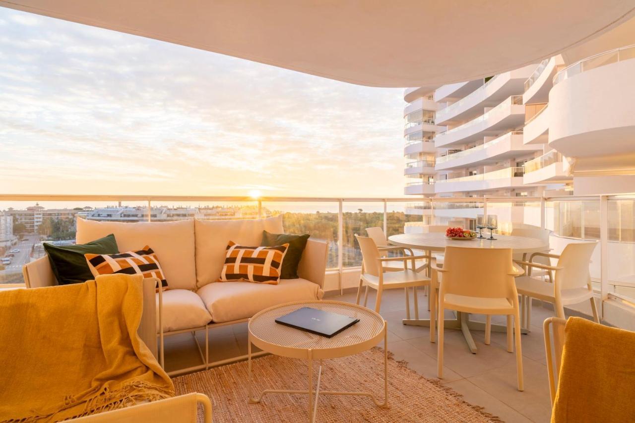 Gran Canet 2br! Walk To Beach, Sea View, Sauna & Gym Apartment