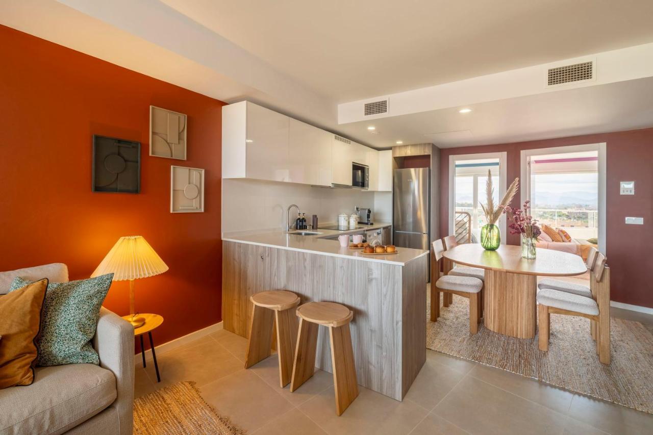Apartment Gran Canet 2br! Walk To Beach, Sea View, Sauna & Gym