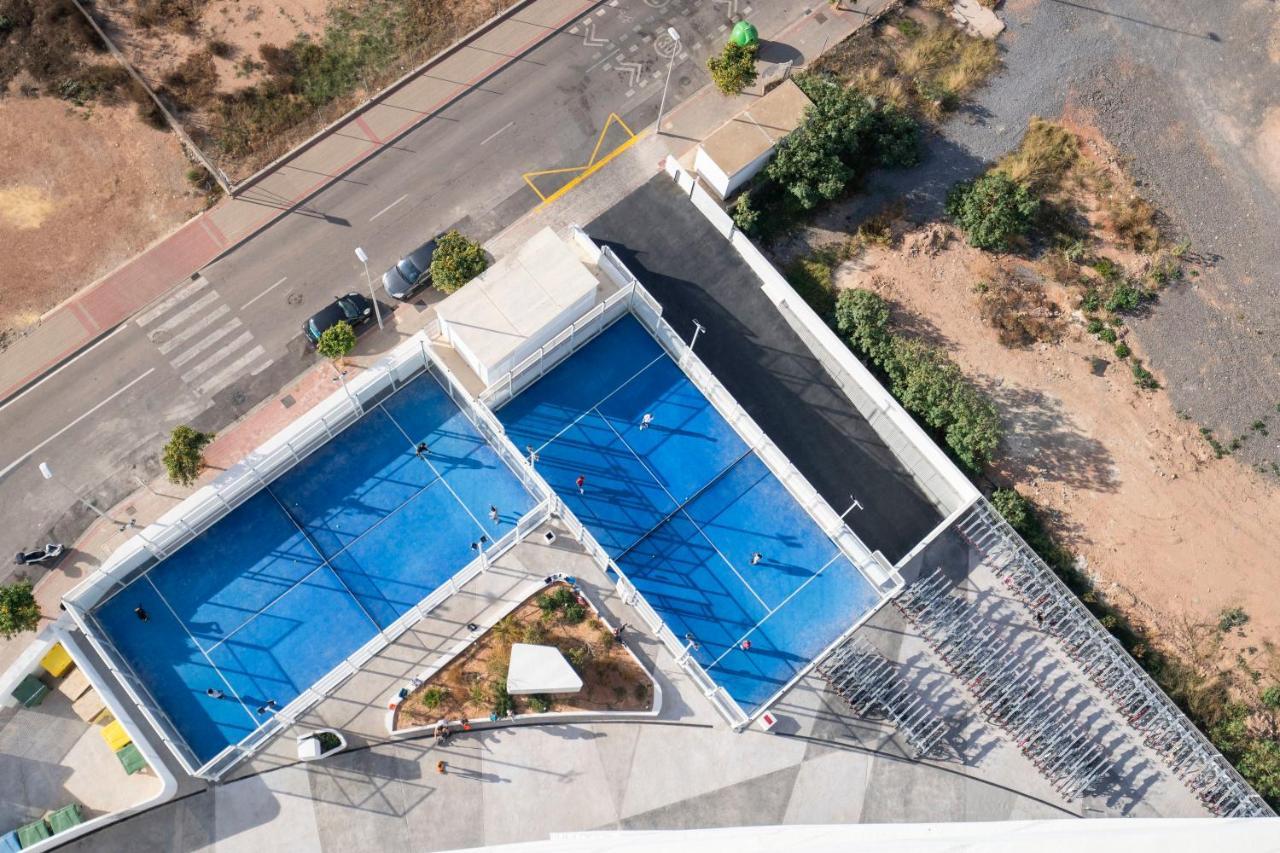 Gran Canet 2br! Walk To Beach, Sea View, Sauna & Gym Apartment