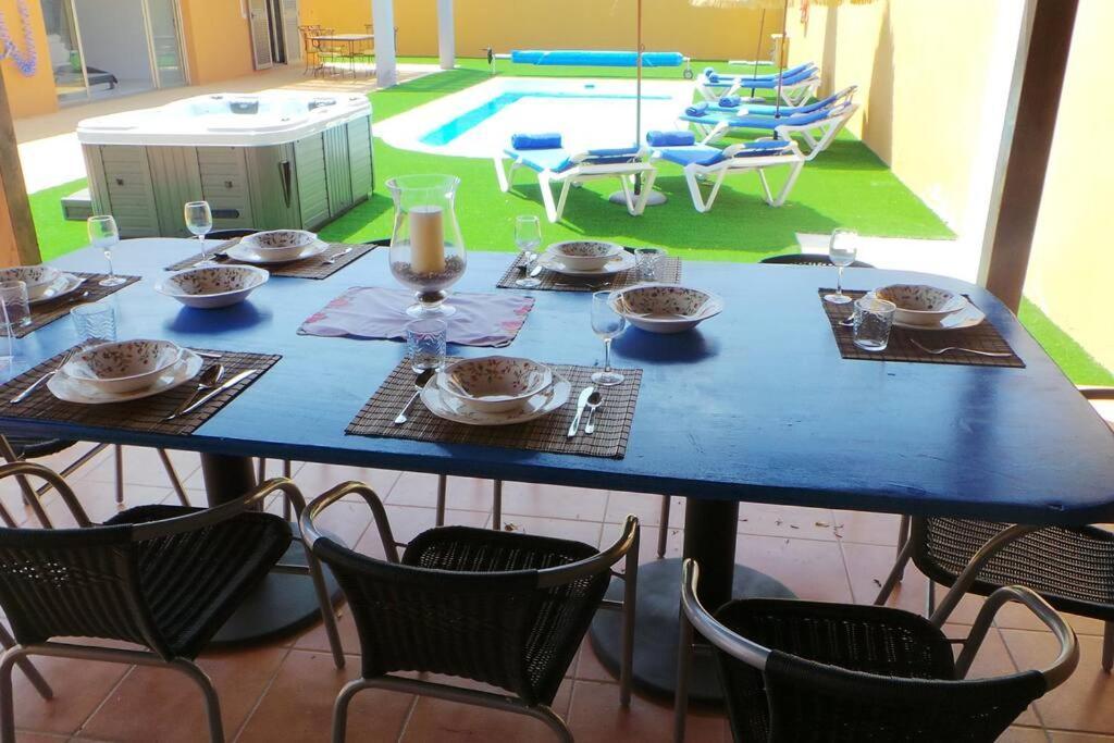 Luxury At Golf Course *
