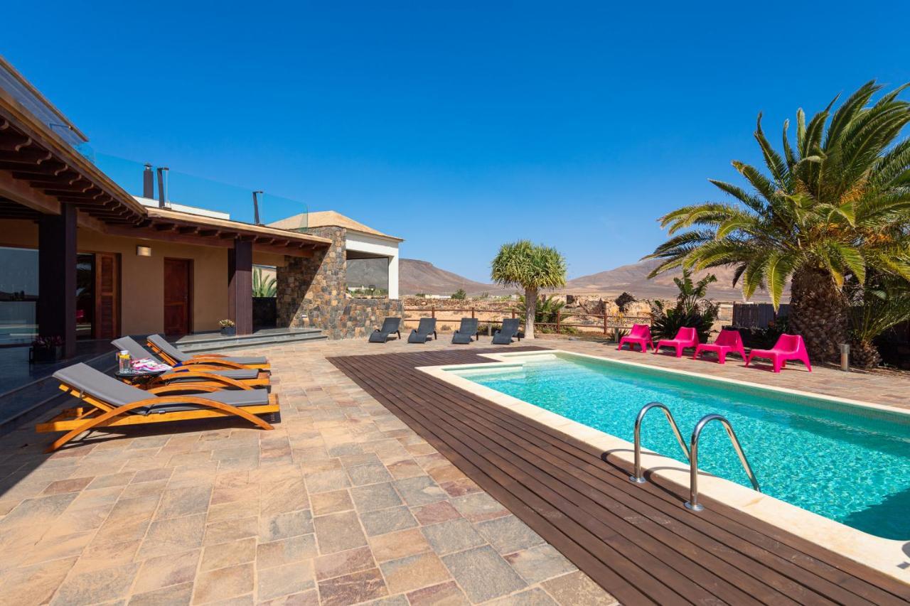 Atlanntes Con Piscina En Fuerteventura Triquivijate
