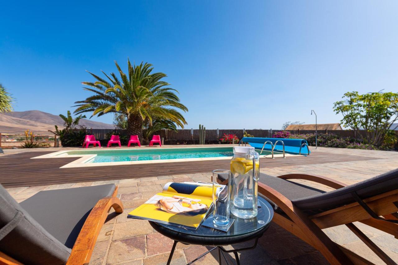 Atlanntes Con Piscina En Fuerteventura Triquivijate