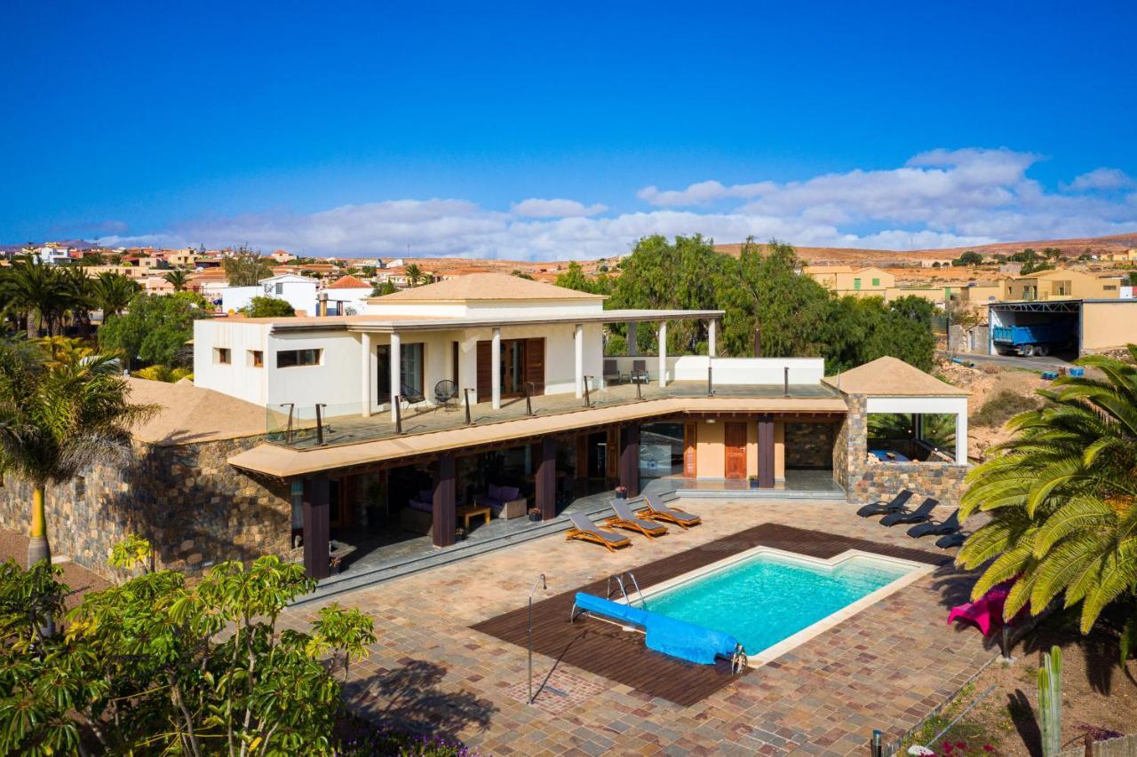Atlanntes Con Piscina En Fuerteventura *