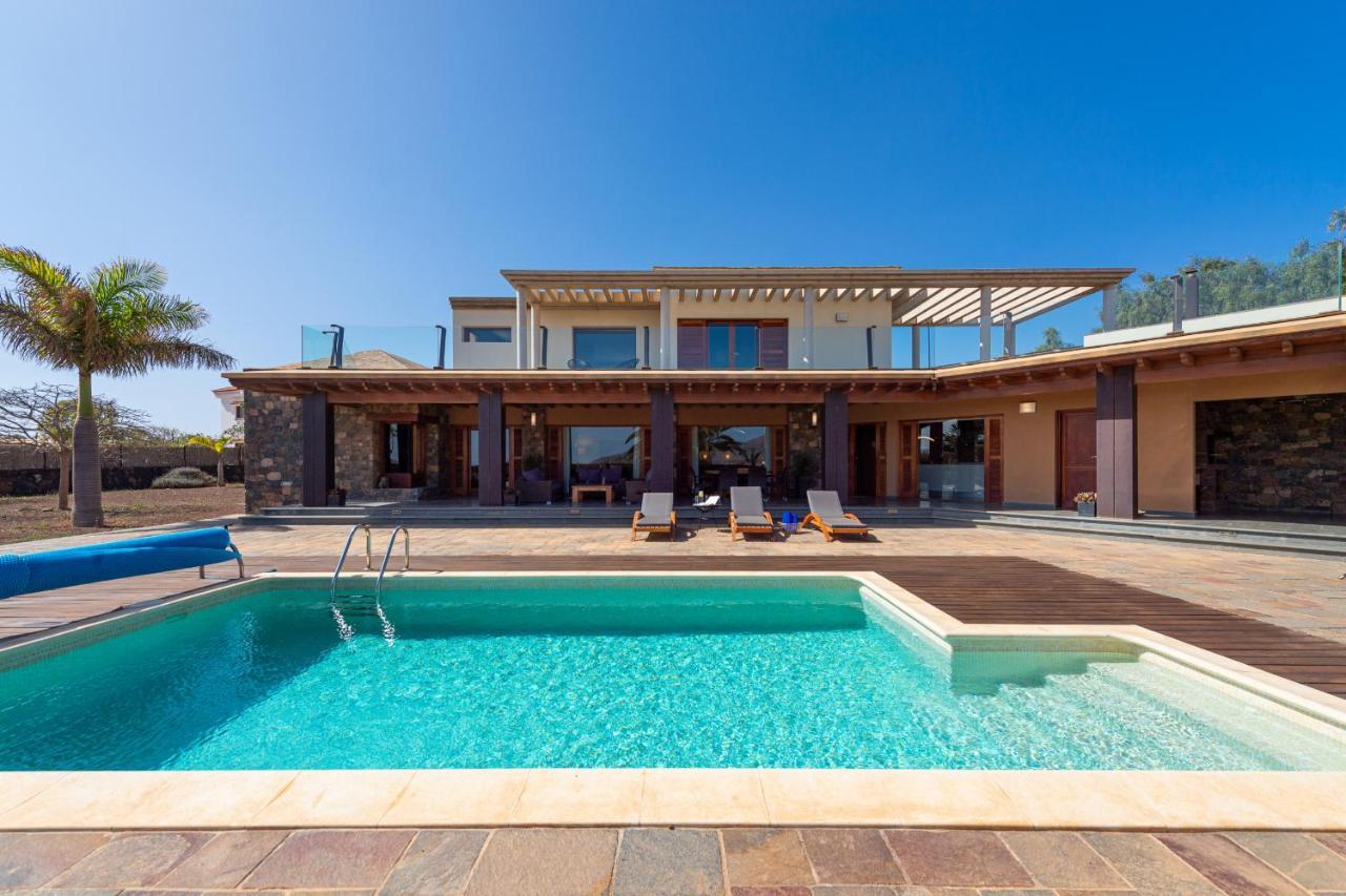 Atlanntes Con Piscina En Fuerteventura Triquivijate