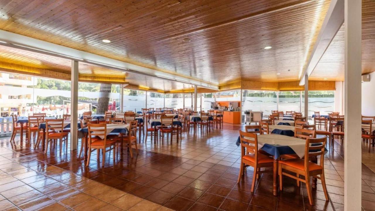 Apartamento Con Piscina En *