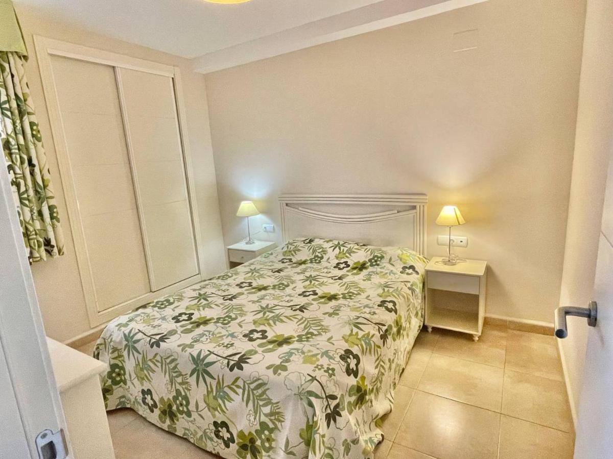 Of Joy Piscina Aparcamiento Apartment