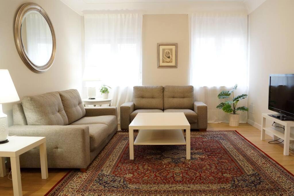 Apartment Curto - Amplio Apartamento En El Centro De Castro *