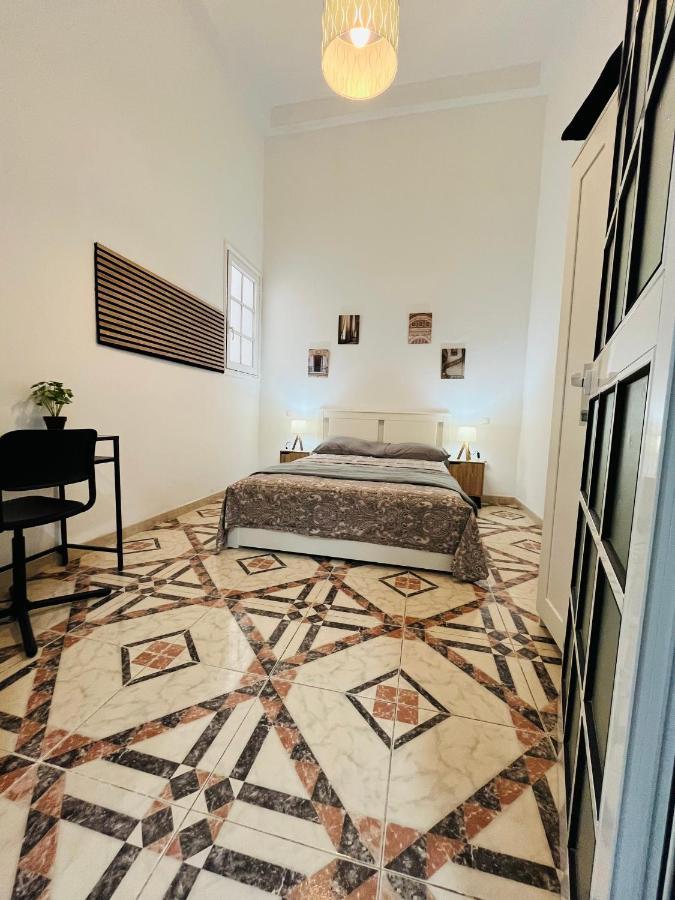 Apartment Isor Triana