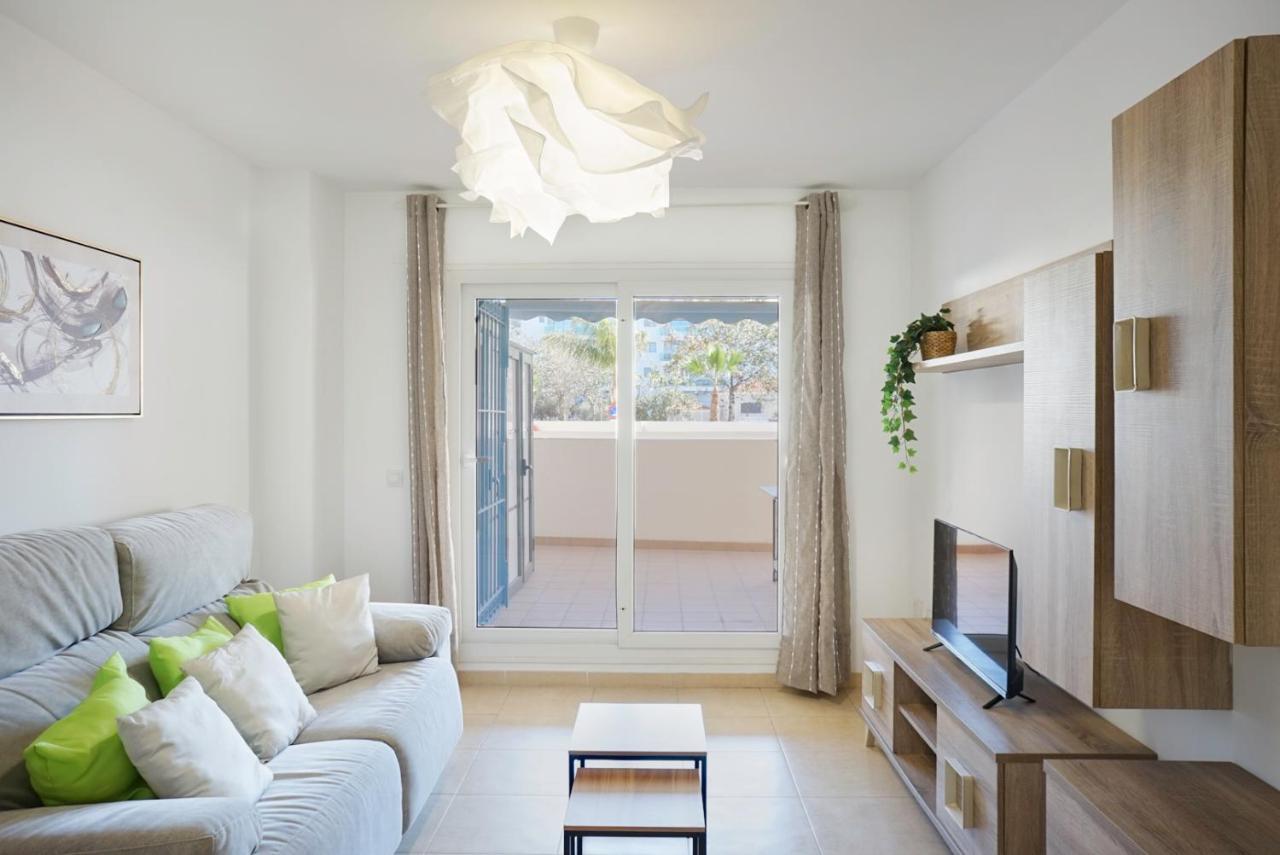 Apartamento Ubicacion Ideal, Playa Y Piscina *