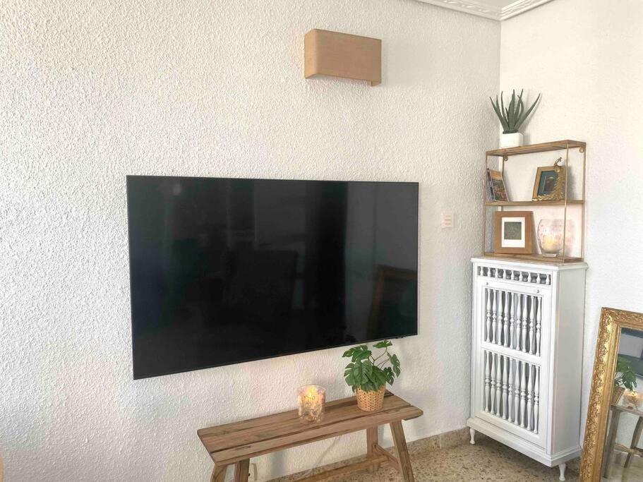 Acogedor A 5 Min Del Ave Apartamento
