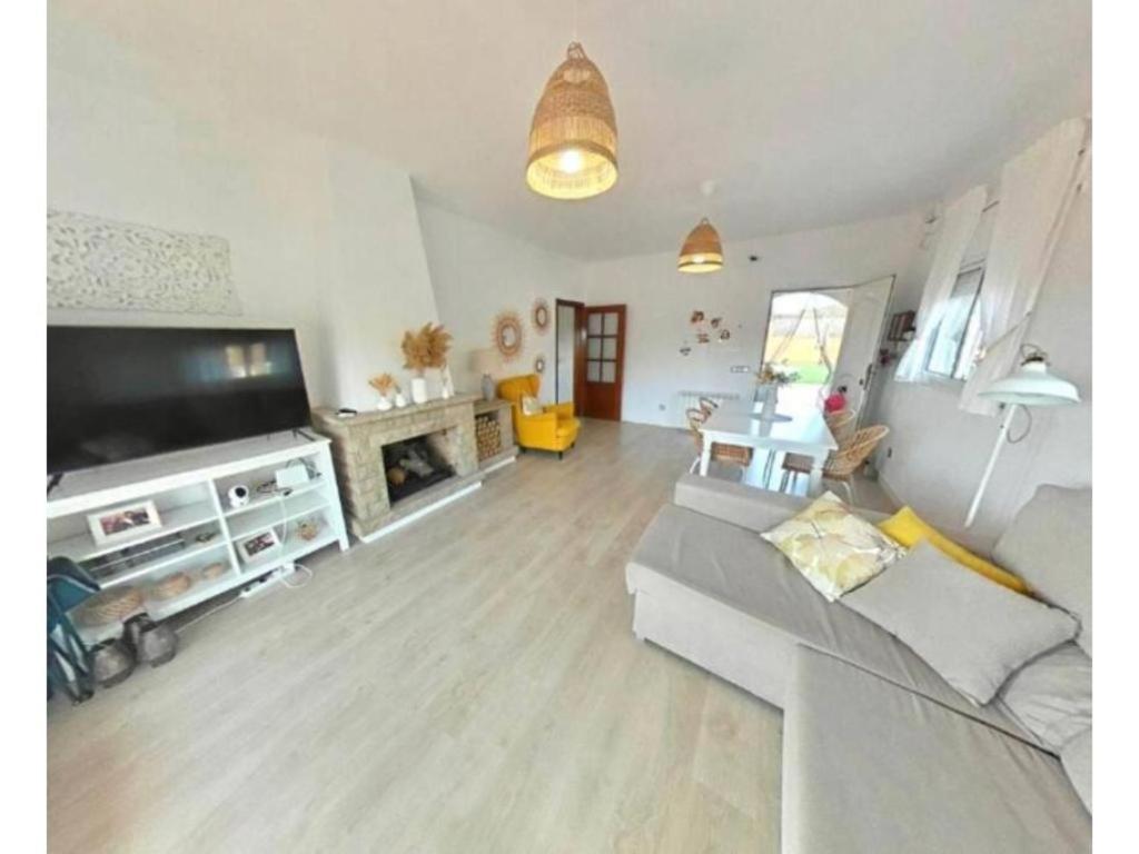 Casa Con Piscina De 8-14 Personas Holiday home *