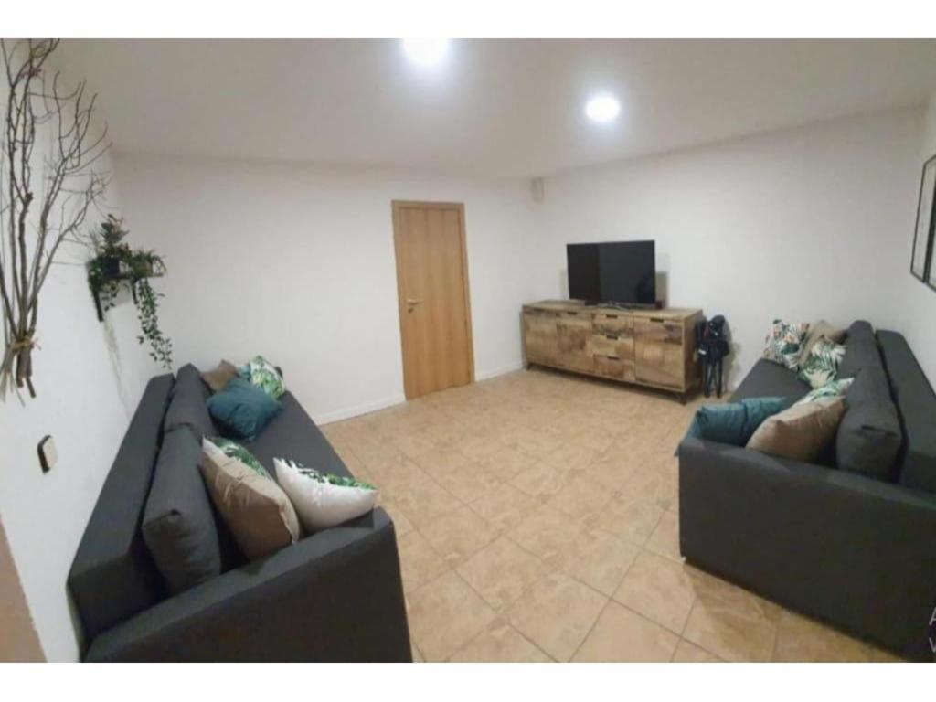 Casa Con Piscina De 8-14 Personas Holiday home *