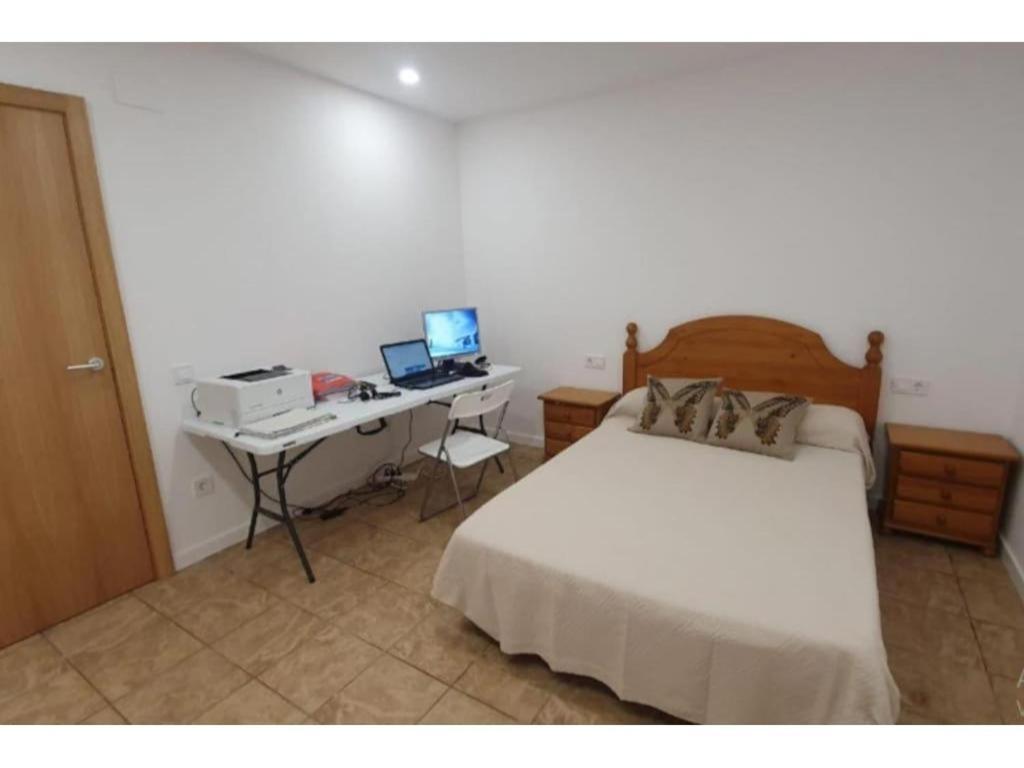 Casa Con Piscina De 8-14 Personas Holiday home Calafell