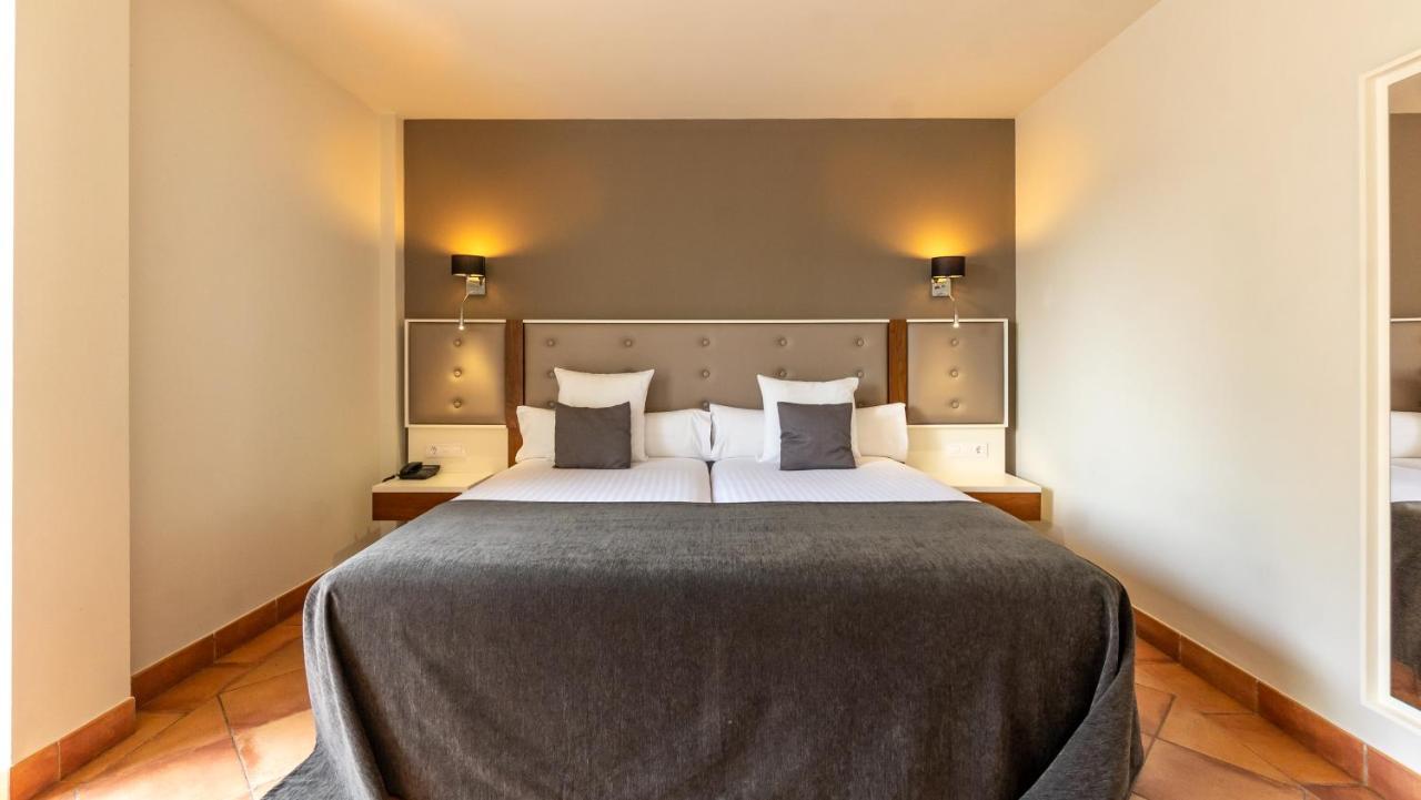 Torremirona Golf & 4* Navata