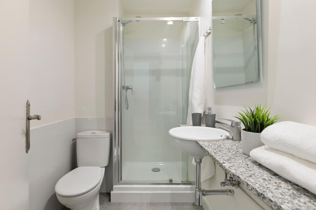 Sata Sagrada Familia Area Apartment