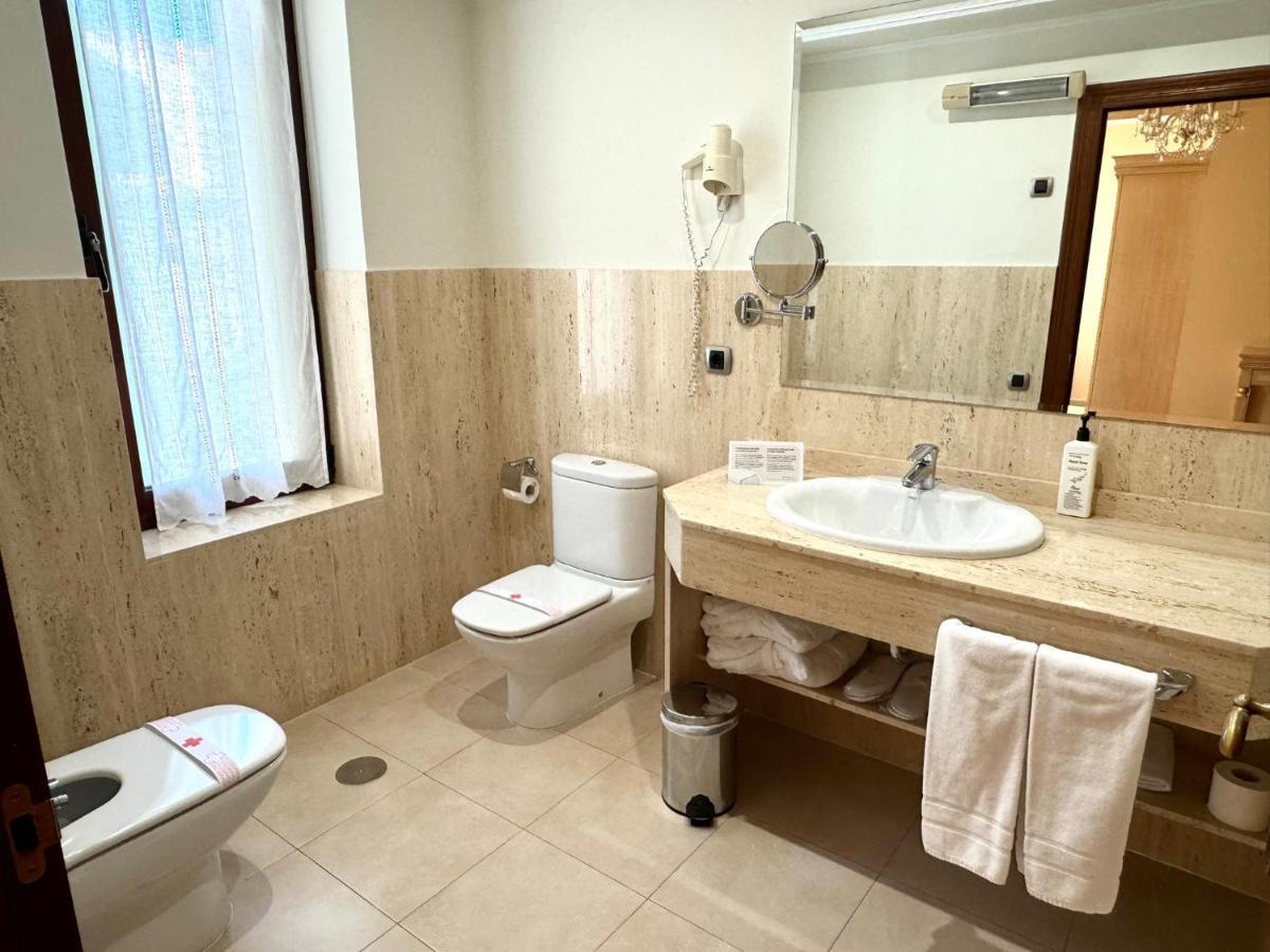 Kazar Hotel