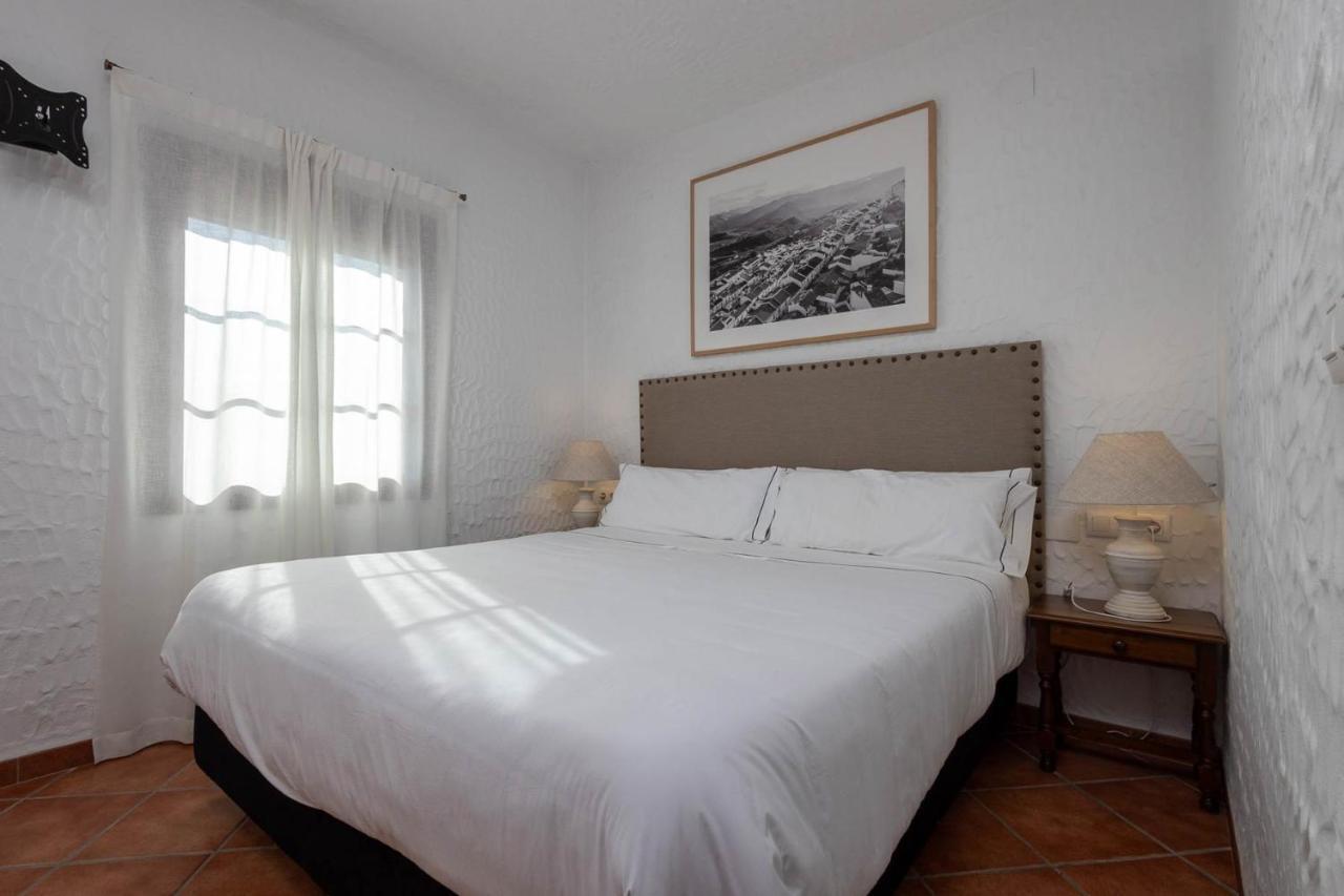 Tugasa La Hotel