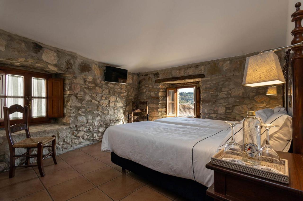 Tugasa La Hotel 2*