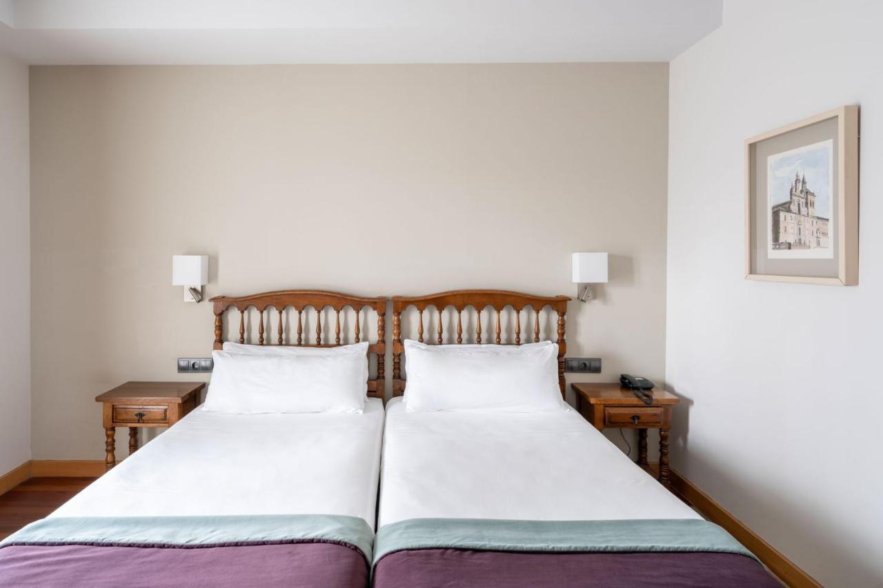 Hotel De 4*