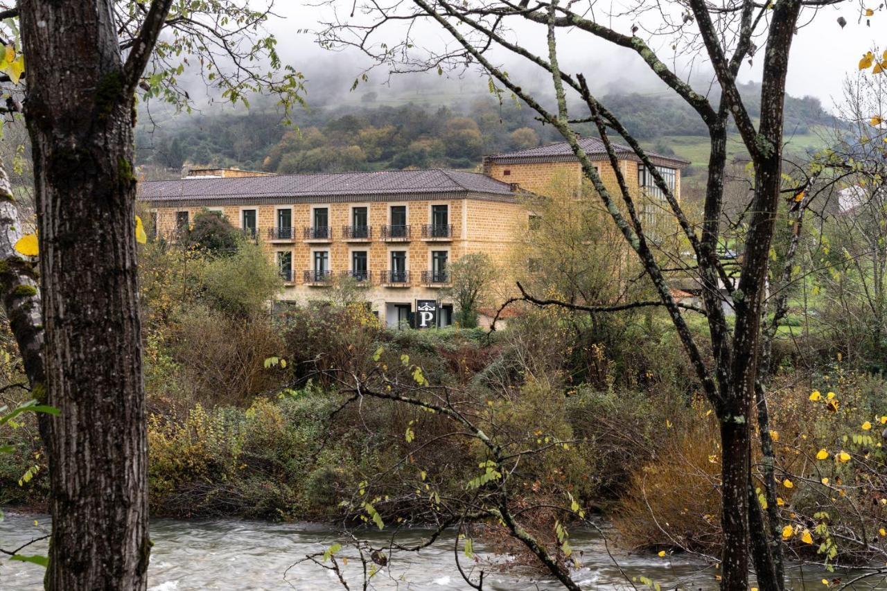 De Cangas De Onís Hotel