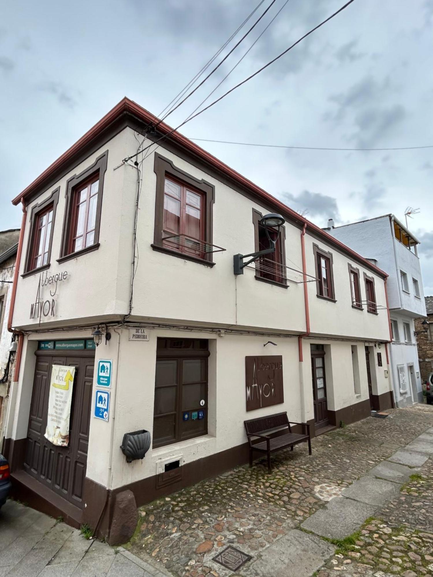 Hostel Mayor *